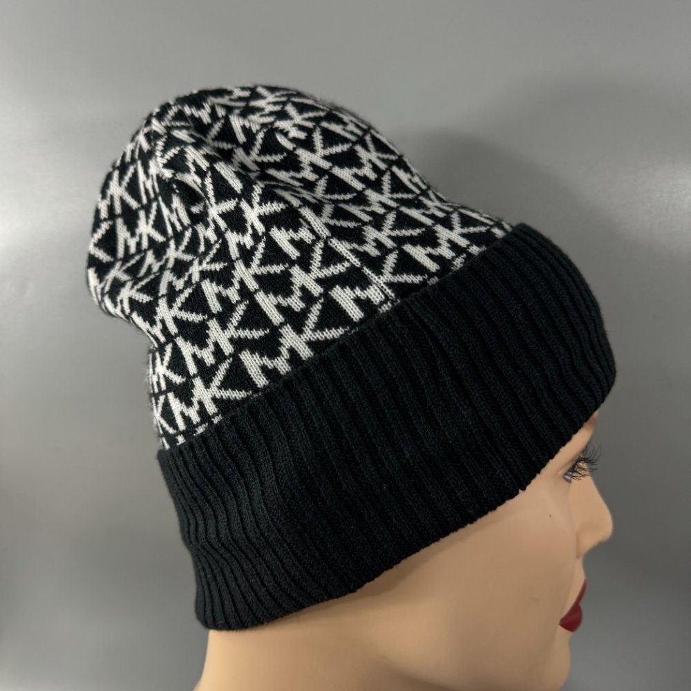 Nwot Michael Kors Knit Beanie Hat View 4